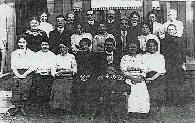 Cooper and Ratcliffe families c 1913
