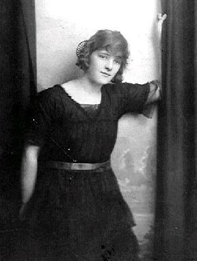 Constance Elliot 1920