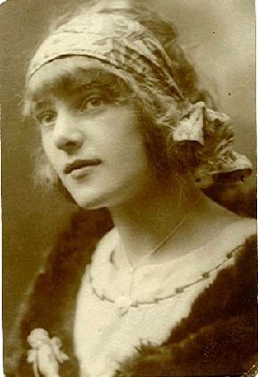 Constance Elliot 1926