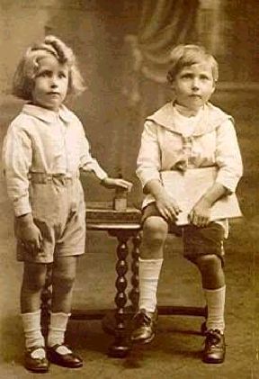 Eric and Ernie Sawyer 1922